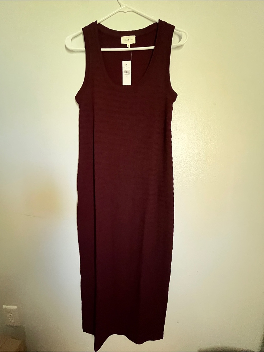 Lou & Grey Crinkle Stripe Scoop Neck Midi Dress Textured Maxi Dress in Burgundy